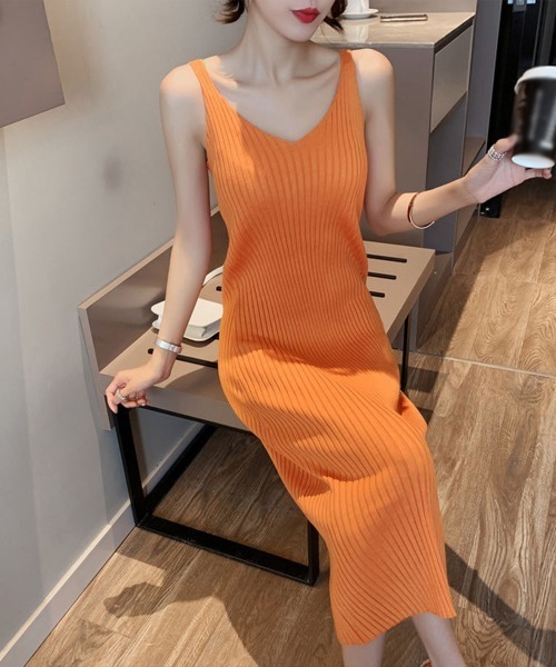 Miniministore(ミニミニストア)の「ニットキャミソール ワンピース 重ね着(ワンピース・レディース・ブラック/ベージュ/ブラウン・FREE)」の14枚目の写真