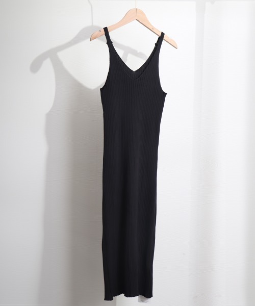 Miniministore(ミニミニストア)の「ニットキャミソール ワンピース 重ね着(ワンピース・レディース・ブラック/ベージュ/ブラウン・FREE)」の8枚目の写真