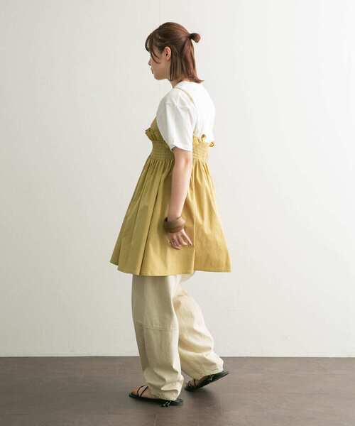 KBF（ケイビーエフ）の「エンボスロゴTEE（Tシャツ/カットソー・レディース・チャコールグレー/オフホワイト・ONE）」の6枚目の写真