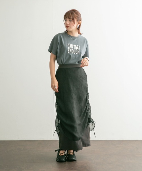 KBF（ケイビーエフ）の「エンボスロゴTEE（Tシャツ/カットソー・レディース・チャコールグレー/オフホワイト・ONE）」の13枚目の写真