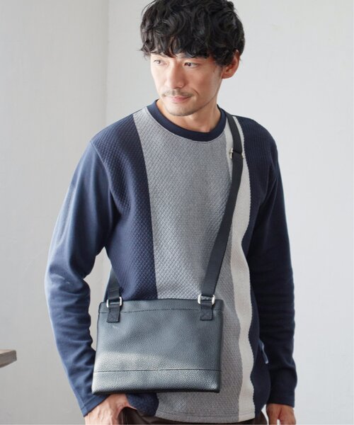 ikka（イッカ）の「シュリンクサコッシュ（ボディバッグ/ウエストポーチ・メンズ・ブラック/ネイビー/グレー・FREE）」の20枚目の写真