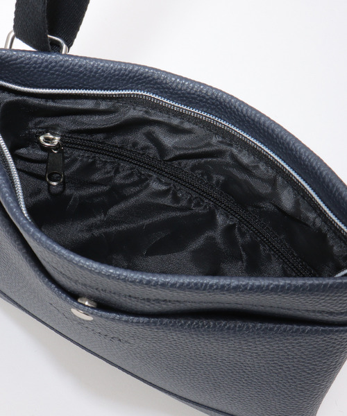 ikka（イッカ）の「シュリンクサコッシュ（ボディバッグ/ウエストポーチ・メンズ・ブラック/ネイビー/グレー・FREE）」の14枚目の写真