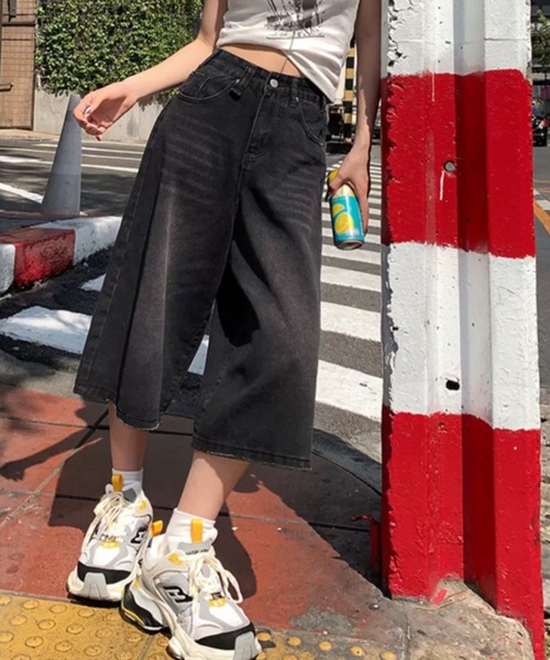 SHEENA(シーナ)の「デニムルーズハーフパンツ/バミューダパンツ(デニムパンツ・レディース・ライトブルー/ブラック・S/M/L)」の8枚目の写真