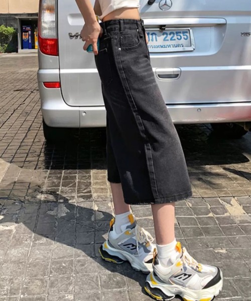 SHEENA(シーナ)の「デニムルーズハーフパンツ/バミューダパンツ(デニムパンツ・レディース・ライトブルー/ブラック・S/M/L)」の5枚目の写真