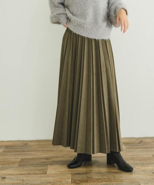 ITEMS URBANRESEARCH(アイテムズ アーバンリサーチ)の「フェイクスエードプリーツスカート(スカート・レディース・カーキ/ライトベージュ/モカ/ブラック・FREE)」の4枚目の写真