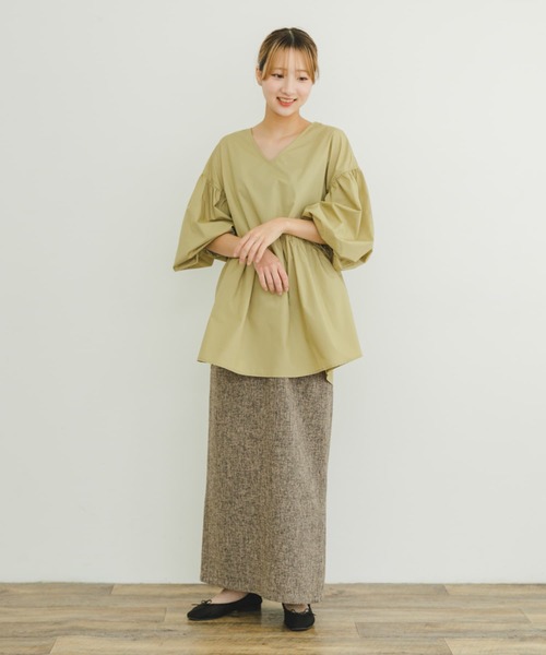 ITEMS URBANRESEARCH（アイテムズ アーバンリサーチ）の「ティアードVネックブラウス（シャツ/ブラウス・レディース・ブラック/オフホワイト/ベージュ・FREE）」の19枚目の写真