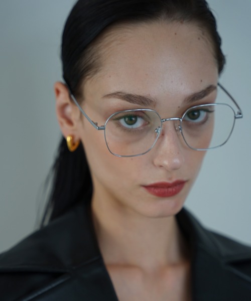 NUEF （ヌエフ）の「ユニセックス対応/NUEF/trente-neuf39/フレーム眼鏡（メガネ・レディース・シルバー/ゴールド・FREE）」の4枚目の写真