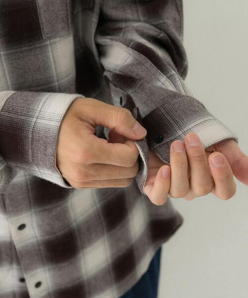 EKAL（エカル）の「オンブレチェックロングスリーブシャツ（シャツ/ブラウス・メンズ・ブラック/レッド・MEDIUM/LARGE）」の3枚目の写真