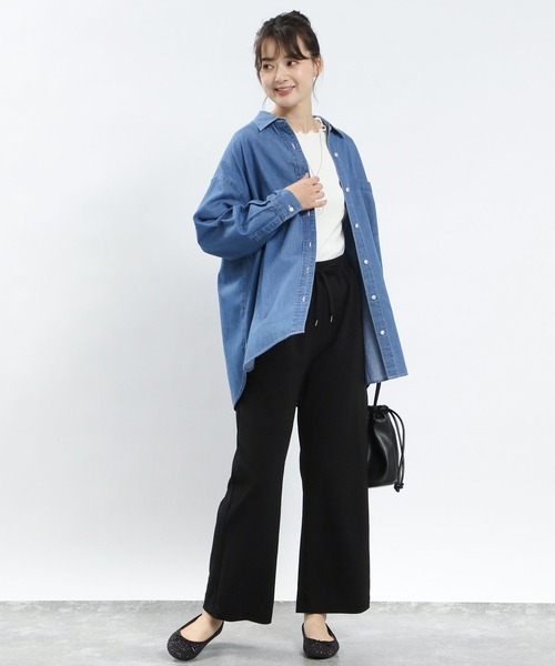 GLOBAL WORK Smile Seed Store（グローバルワーク スマイルシードストア）の「デニムオーバーサイズシャツ/131024（シャツ/ブラウス・レディース・ブルー/ネイビー・MEDIUM/SMALL/X-LARGE/LARGE）」の4枚目の写真