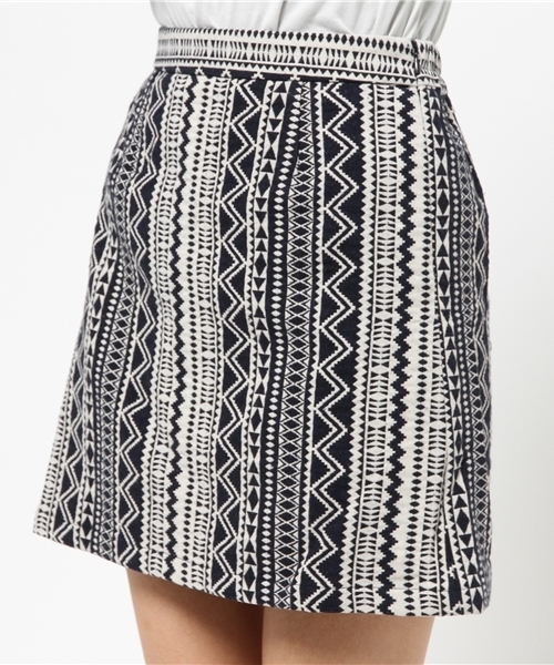 Chico（チコ）の「【who's who Chico】幾何学ボックススカート（スカート・レディース・ネイビー/レッド/ブラック・FREE）」の9枚目の写真