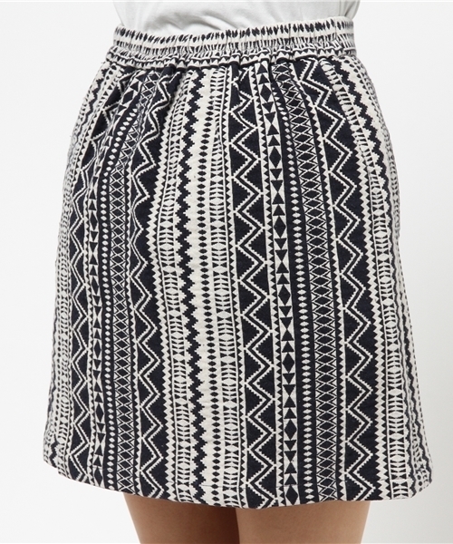 Chico（チコ）の「【who's who Chico】幾何学ボックススカート（スカート・レディース・ネイビー/レッド/ブラック・FREE）」の10枚目の写真