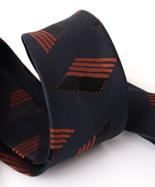 NOLLEY’S(ノーリーズ)の「BBC シャドーダイヤ柄ネクタイ(ネクタイ・メンズ・レッド系その他/ブルー系その他6・FREE)」の6枚目の写真