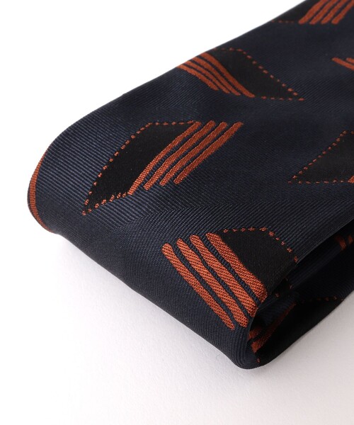 NOLLEY’S(ノーリーズ)の「BBC シャドーダイヤ柄ネクタイ(ネクタイ・メンズ・レッド系その他/ブルー系その他6・FREE)」の11枚目の写真