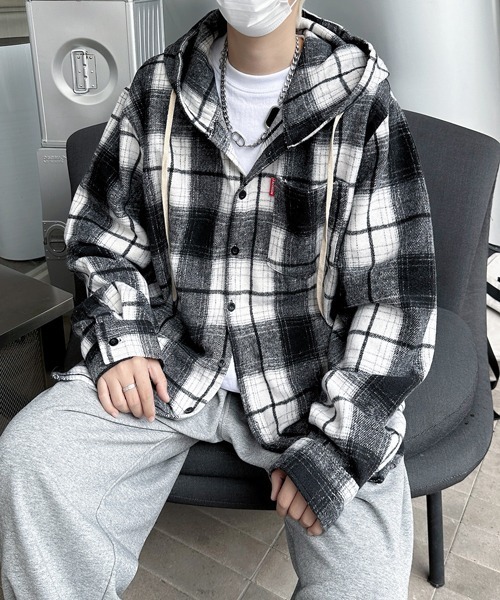 FVLMEN(フルメン)の「【FVLMEN】ombre hood check longsleeve shirt/オンブレ フード チェック ロングスリーブ シャツ(シャツ/ブラウス・メンズ・ブラック/レッド・MEDIUM/LARGE/X-LARGE)」の5枚目の写真
