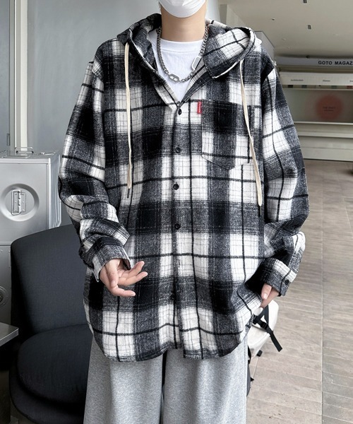 FVLMEN(フルメン)の「【FVLMEN】ombre hood check longsleeve shirt/オンブレ フード チェック ロングスリーブ シャツ(シャツ/ブラウス・メンズ・ブラック/レッド・MEDIUM/LARGE/X-LARGE)」の3枚目の写真