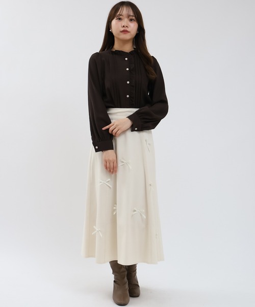 ASTORIA ODIER(アストリアオディール)の「ピンタックフリルブラウス(シャツ/ブラウス・レディース・ベージュ/ブラウン/レッド・SMALL/MEDIUM)」の7枚目の写真