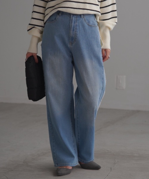 HUG.U(ハグユー)の「サイドフリンジデニムパンツ(デニムパンツ・レディース・ブラック系/ライトブルー/ブルー・L/M/S/LL)」の13枚目の写真