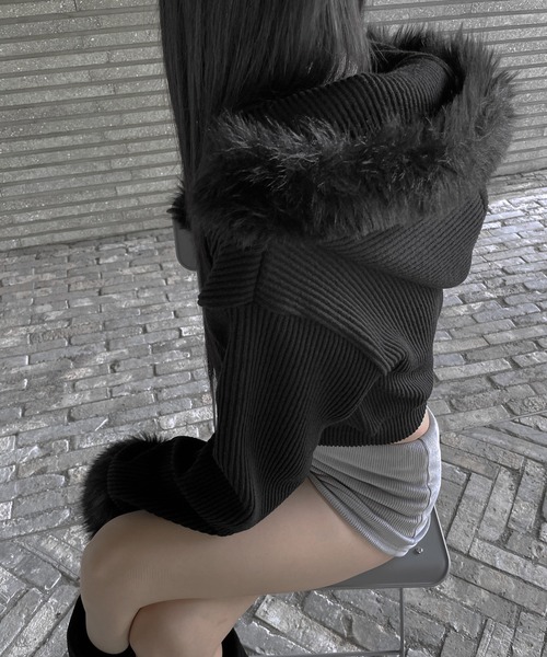 gossip！ロサンゼルス（ゴシップロサンゼルス）の「Y2K エコファー  ジップアップ リブ フードパーカー（パーカー・レディース・ブラック・FREE）」の7枚目の写真