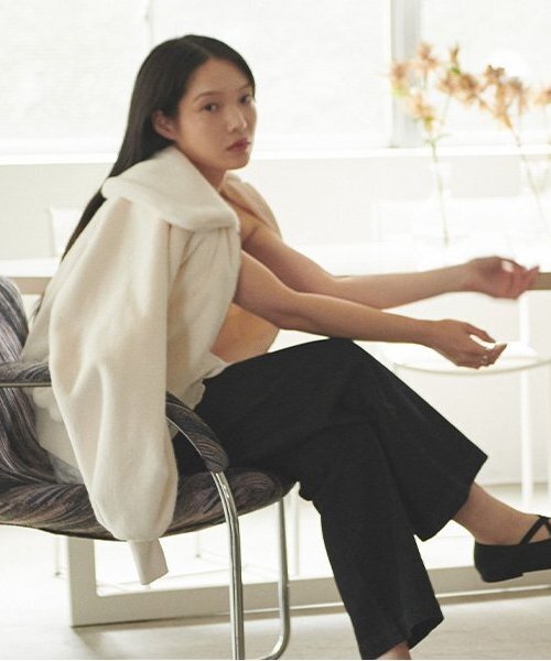 LUKU nari(ルクナーリ)の「ファーブルゾン(ブルゾン・レディース・ブラック/アイボリー/ベージュ・F)」の5枚目の写真