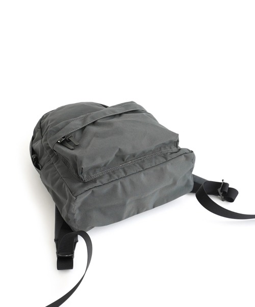 STANDARD SUPPLY（スタンダードサプライ）の「スタンダードサプライ / SIMPLICITY シンプリシティ / PETITE DAYPACK ペティートデイパック（バックパック/リュック・レディース・グリーン/ダークパープル/マスタード/モカ/サンドベージュ/グレー/ダークネイビー/レッド/ブラック/チャコールグレー/ブルー・FREE）」の15枚目の写真