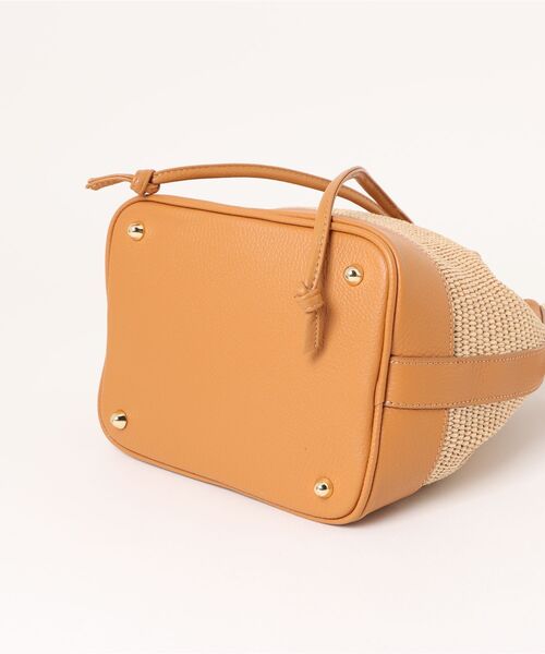 andrea cardone（アンドレアカルドネ）の「【ANDREA CARDONE】レザーハンドルラフィアコンビハンドバッグ(Q56444)（ハンドバッグ・レディース・ベージュ系その他・ALL）」の3枚目の写真