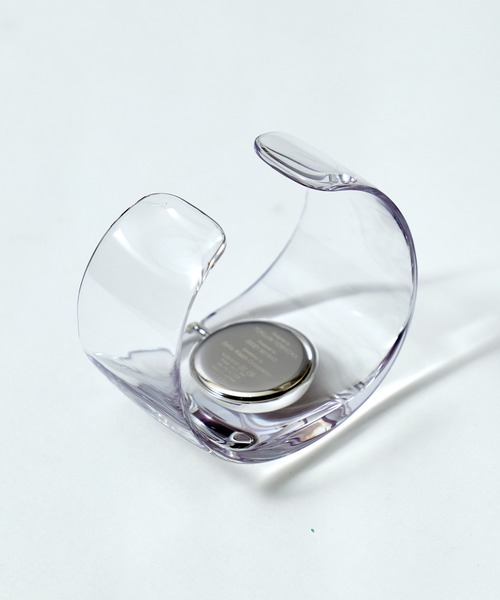 ISSEY MIYAKE(イッセイミヤケ)の「【ISSEY MIYAKE WATCH/イッセイミヤケウォッチ】NYAS001/42mm/ギフトにもオススメ/ユニセックス(アナログ腕時計・メンズ・チャコールグレー・FREE)」の3枚目の写真