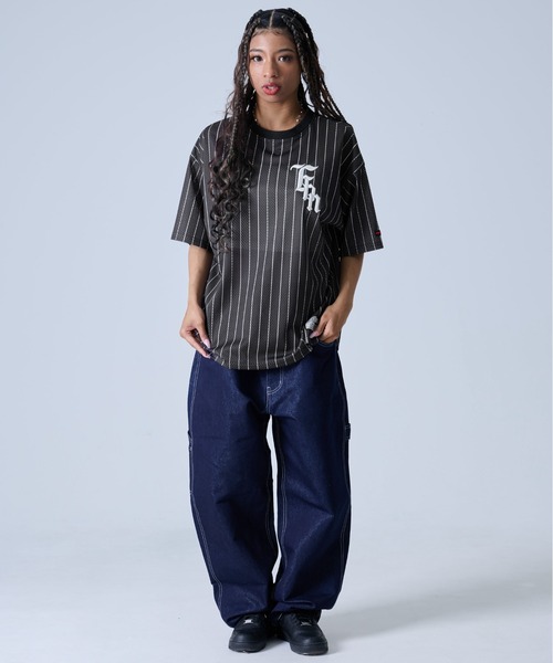 FUBU（ フブ）の「FUBU フブ ブランド ロゴ 刺繍 アメカジ メッシュ ストライプ クルーネック 半袖 Tシャツ ティーシャツ（Tシャツ/カットソー・メンズ・ホワイト/ネイビー/ブラック・L/XL/XXL/M）」の17枚目の写真