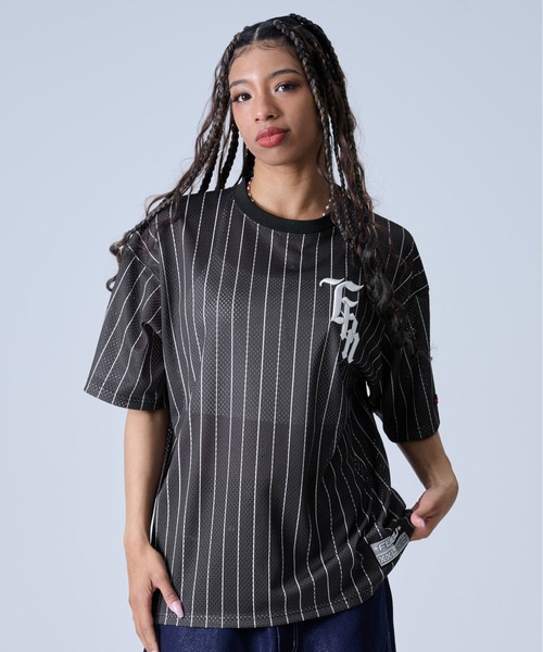 FUBU（ フブ）の「FUBU フブ ブランド ロゴ 刺繍 アメカジ メッシュ ストライプ クルーネック 半袖 Tシャツ ティーシャツ（Tシャツ/カットソー・メンズ・ホワイト/ネイビー/ブラック・L/XL/XXL/M）」の16枚目の写真