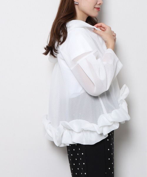 Re.Verofonna（ヴェロフォンナ）の「メッシュボンディングパーカ