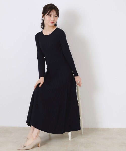 couture brooch（クチュールブローチ）の「【上品な落ち感・美シルエット】アイレットリブデザインニットワンピース（ワンピース・レディース・ネイビー/ベビーピンク/ライトグレー・36/42/38）」の21枚目の写真