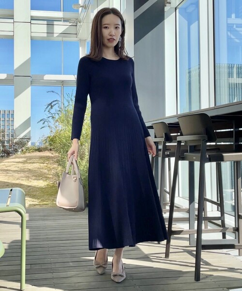 couture brooch（クチュールブローチ）の「【上品な落ち感・美シルエット】アイレットリブデザインニットワンピース（ワンピース・レディース・ネイビー/ベビーピンク/ライトグレー・36/42/38）」の22枚目の写真