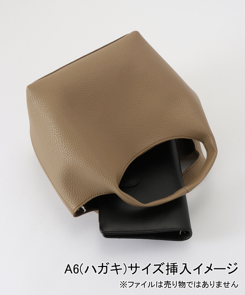 B.C STOCK（ベーセーストック）の「スクエアハンドBAG（ショルダーバッグ・レディース・アイボリー/ネイビー/レッド/ベージュ・FREE）」の13枚目の写真