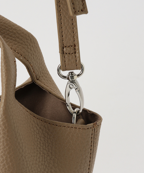 B.C STOCK（ベーセーストック）の「スクエアハンドBAG（ショルダーバッグ・レディース・アイボリー/ネイビー/レッド/ベージュ・FREE）」の15枚目の写真