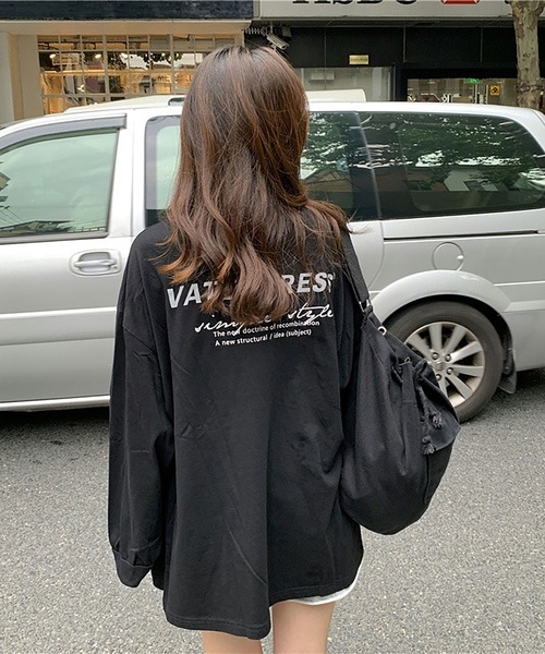 Asterellivi(アステレリビ)の「ビッグシルエットプリントロングTシャツ(Tシャツ/カットソー・レディース・ブラック/ブルー/ホワイト・FREE)」の3枚目の写真