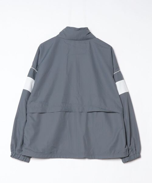 TIGORA by BEAMS DESIGN(ティゴラバイビームスデザイン)の「ティゴラ ビームス TIGORA BEAMS フィットネス アウター(ナイロンジャケット・レディース・グレー/ベージュ/グリーン・S/M/L/XL)」の4枚目の写真