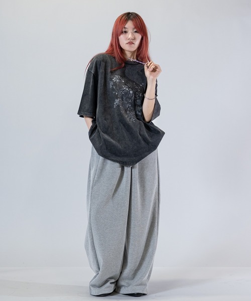 Naive magic(ナイーブマジック)の「【a】〔Naive Magic〕スノーウォッシュ フラワー/アブストラクト プリントTシャツ(Tシャツ/カットソー・メンズ・ブラック系1/ブラック系2・MEDIUM/LARGE)」の4枚目の写真