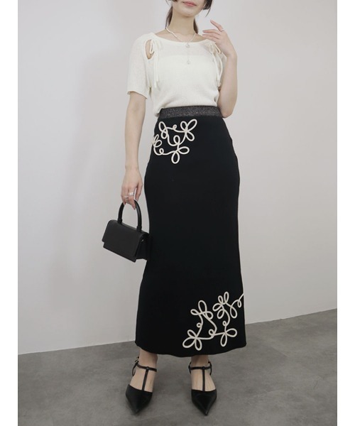 Reurie'(レウリィ)の「【ZOZO限定】ニュアンスラインニットスカート / ロング丈 Iライン カジュアル きれいめ シンプル 刺繍 リボン オフィスカジュアル(スカート・レディース・ブラック/アイボリー/チャコールグレー・FREE)」の20枚目の写真
