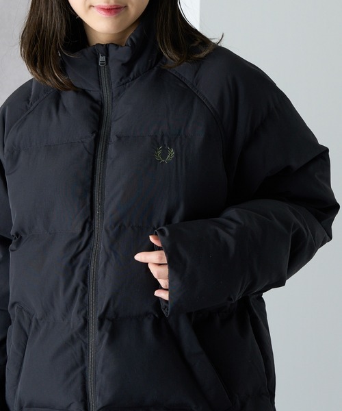 FRED PERRY(フレッドペリー)の「【FRED PERRY】RAGLAN SLEEVE PADDED JACKET ラグランスリーブ中綿ジャケット J1309(ダウンジャケット/コート・メンズ・ブラック・S/L/M)」の8枚目の写真