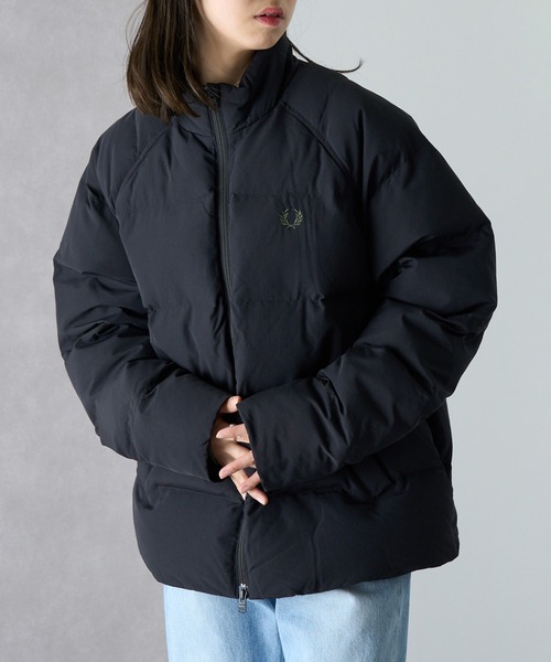FRED PERRY(フレッドペリー)の「【FRED PERRY】RAGLAN SLEEVE PADDED JACKET ラグランスリーブ中綿ジャケット J1309(ダウンジャケット/コート・メンズ・ブラック・S/L/M)」の10枚目の写真