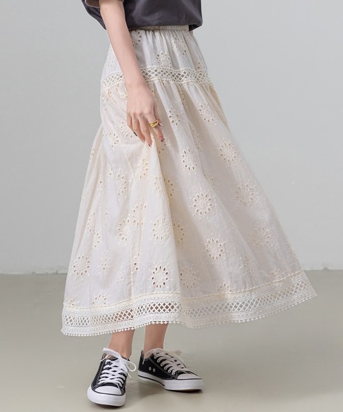 DAY CLOSET(デイ クローゼット)の「レディース ふんわりパンチングレースフレアスカート(スカート・レディース・ブラック/アイボリー/ホワイト・FREE)」の3枚目の写真
