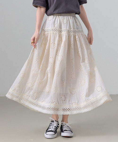 DAY CLOSET(デイ クローゼット)の「レディース ふんわりパンチングレースフレアスカート(スカート・レディース・ブラック/アイボリー/ホワイト・FREE)」の16枚目の写真