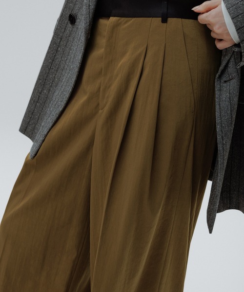 ADAM ET ROPE'（アダムエロペ）の「【EMOELLE】バイカラーベルトドレスパンツ（その他パンツ・レディース・ベージュ系その他/ブラウン/ピンク系その他2/ブラック系その他/グリーン系その他3/キャメル/グリーン系その他/ベージュ系その他2・38/36/34）」の14枚目の写真