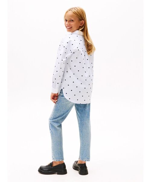 TOMMY HILFIGER(トミーヒルフィガー)の「GIRLS オールオーバープリント ストライプ ロングスリーブシャツ(シャツ/ブラウス・キッズ・ブルー・140cm/130cm)」の5枚目の写真