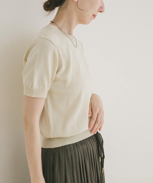 ITEMS URBANRESEARCH（アイテムズ アーバンリサーチ）の「コンパクト半袖ニット（ニット/セーター・レディース・ブラック/オフホワイト/オレンジ・FREE）」の12枚目の写真