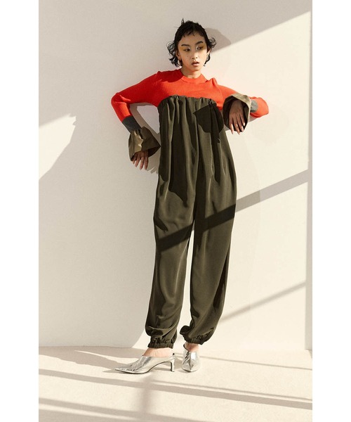 OMMO（オーエムエムオー）の「TUCK BUSTIER ALL IN ONE（つなぎ/オールインワン・レディース・ブラック/カーキ・MEDIUM/SMALL）」の3枚目の写真