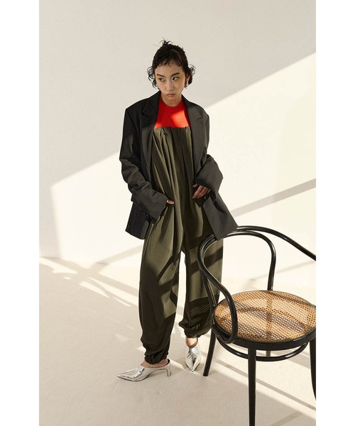 OMMO（オーエムエムオー）の「TUCK BUSTIER ALL IN ONE（つなぎ/オールインワン・レディース・ブラック/カーキ・MEDIUM/SMALL）」の6枚目の写真