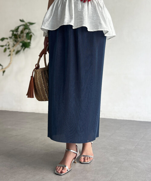 Chez toi（シェトワ）の「プリーツナロースカート（スカート・レディース・ベージュ/オレンジ/カーキ/ブルー/ブラック・FREE）」の4枚目の写真