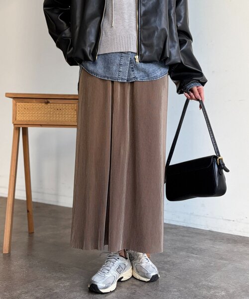 Chez toi（シェトワ）の「プリーツナロースカート（スカート・レディース・ベージュ/オレンジ/カーキ/ブルー/ブラック・FREE）」の22枚目の写真