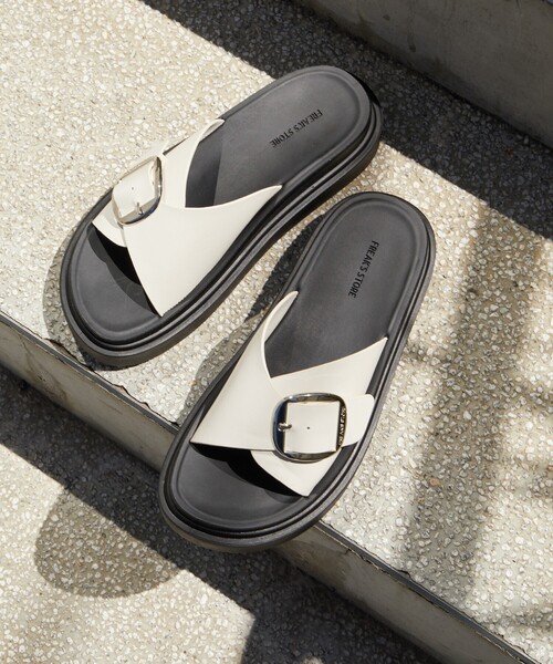 セール】限定展開 厚底ワンベルトサンダル[23.0cm～24.5cm展開