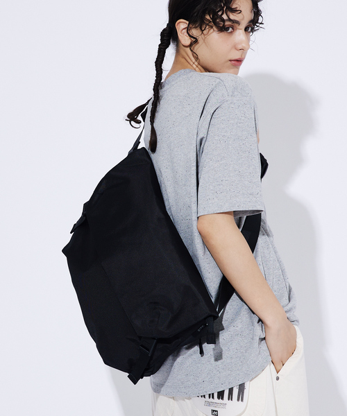 NOIR(ノワール)の「【NoiR/ノアール】ComCompass messenger N25002/メッセンジャーバッグ(メッセンジャーバッグ・メンズ・ブラック/ブラック系その他・フリー)」の4枚目の写真